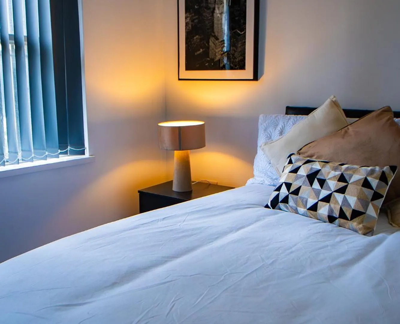 Firdaus Central Apartments Huddersfield Royaume-Uni