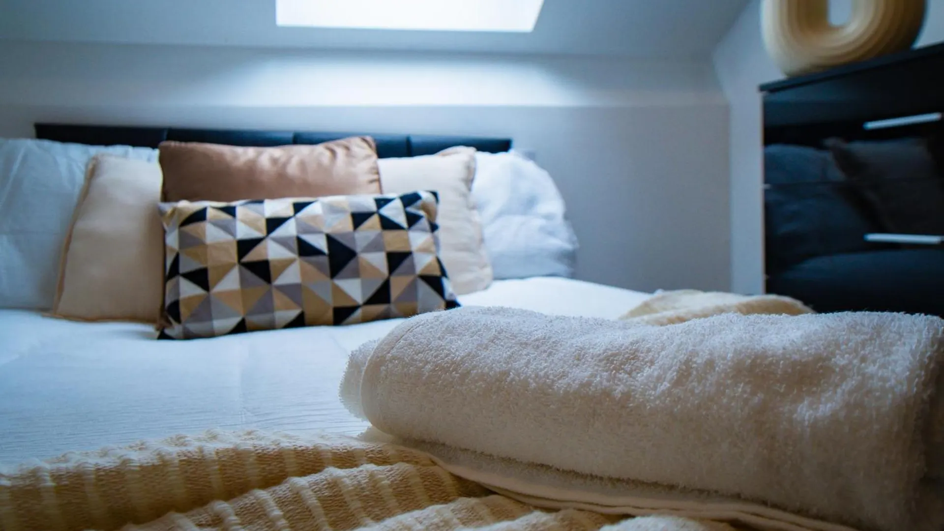 Firdaus Central Apartments Huddersfield
